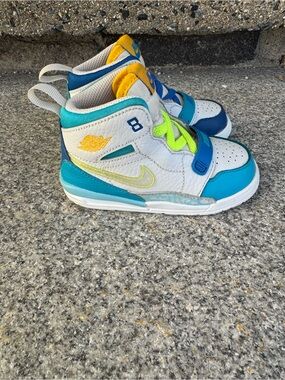 Nike Air Jordan Legacy 312